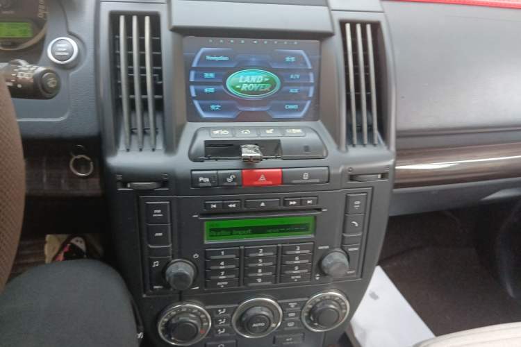 Used Land Rover Freelander 2 2012 2.0T Si4 SE Gasoline Version Audio And AC Panel