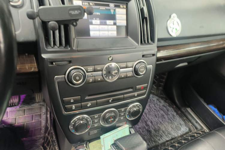 Used Land Rover Freelander 2 2012 2.0T Si4 SE Gasoline Version Audio And AC Panel