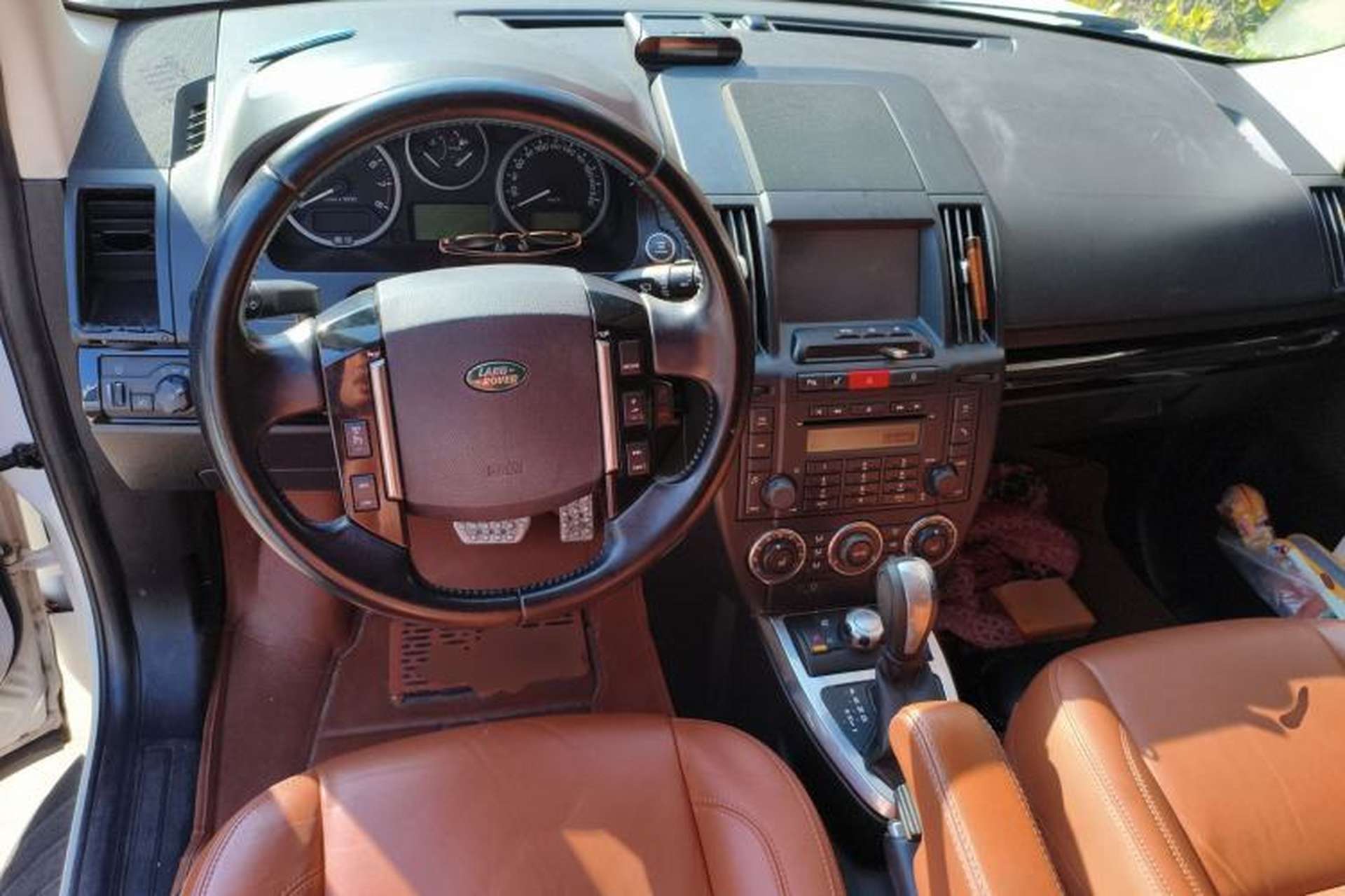 Used Land Rover Freelander 2 2012 2.0T Si4 SE Gasoline Version Center Console