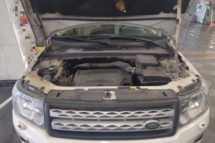 Used Land Rover Freelander 2 2012 2.2T SD4 HSE Diesel Edition Engine Bay
