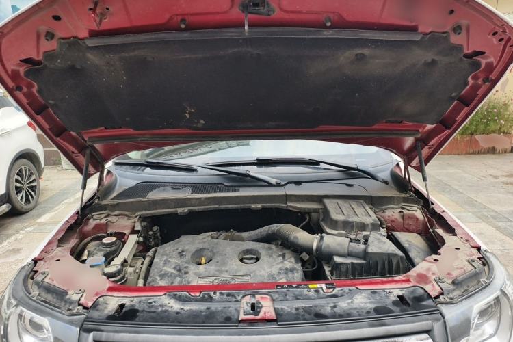 Used Land Rover Freelander 2 2012 2.0T Si4 SE Gasoline Version Engine Bay