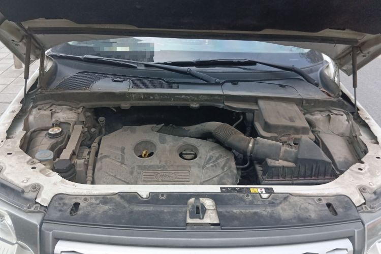 Used Land Rover Freelander 2 2012 2.0T Si4 SE Gasoline Version Engine Bay