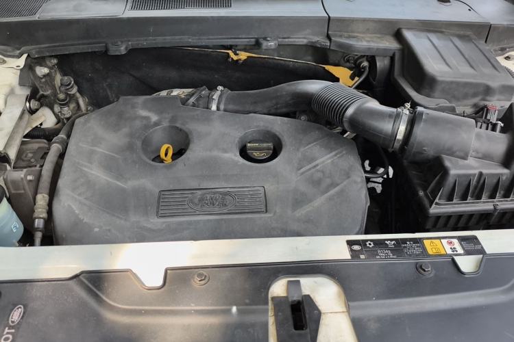 Used Land Rover Freelander 2 2012 2.0T Si4 SE Gasoline Version Engine Bay
