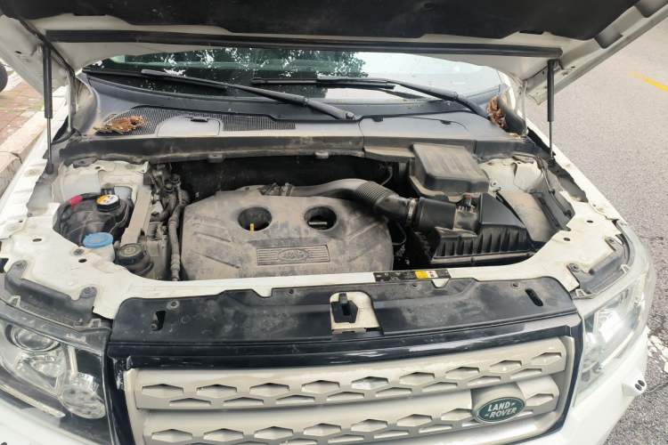 Used Land Rover Freelander 2 2012 2.0T Si4 SE Gasoline Version Engine Bay