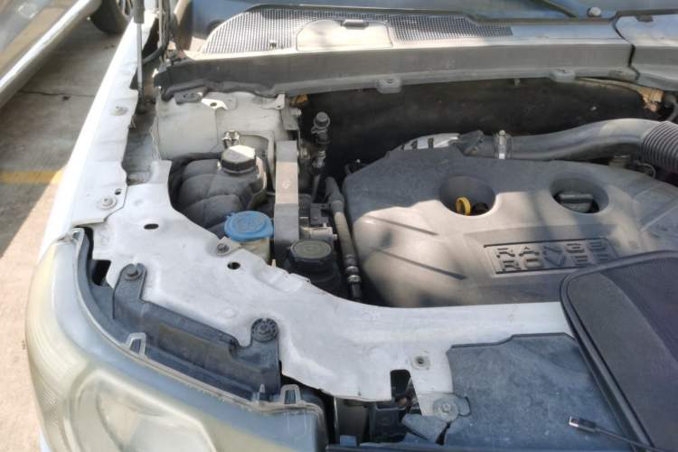 Used Land Rover Freelander 2 2012 2.0T Si4 HSE Gasoline Version Engine Bay Right