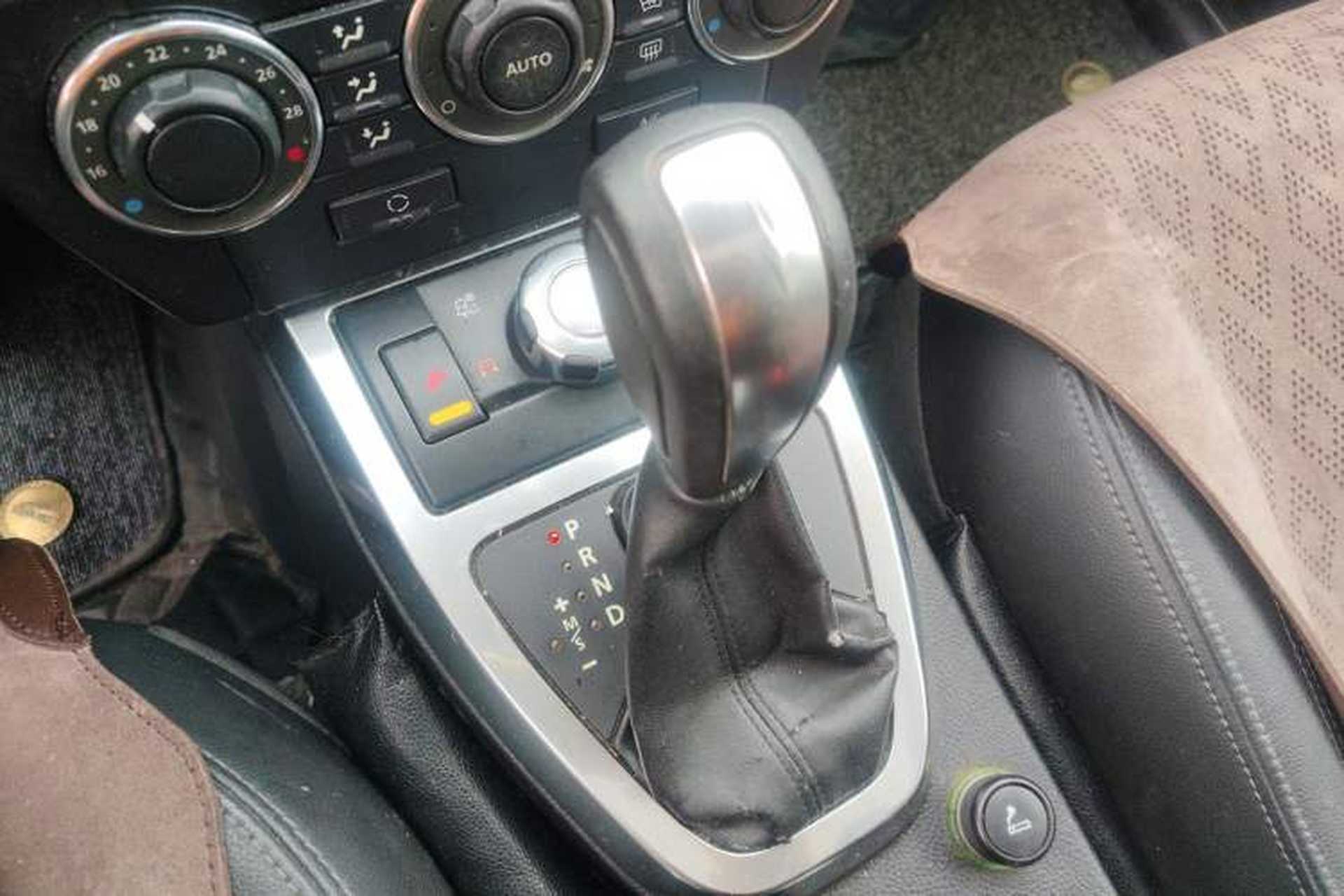 Used Land Rover Freelander 2 2012 2.2T SD4 SE Diesel Edition Gear Lever