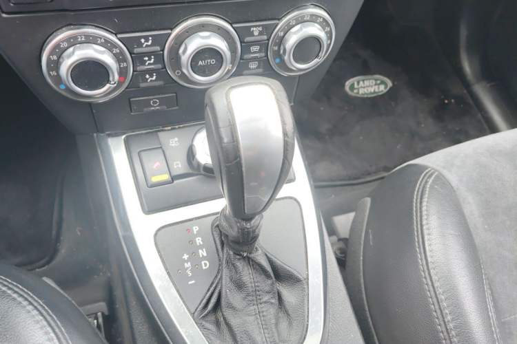 Used Land Rover Freelander 2 2012 3.2L Christmas & New Year Special Edition SE Gear Lever