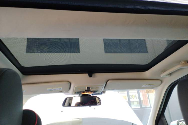 Used Land Rover Freelander 2 2012 2.0T Si4 SE Gasoline Version Headliner