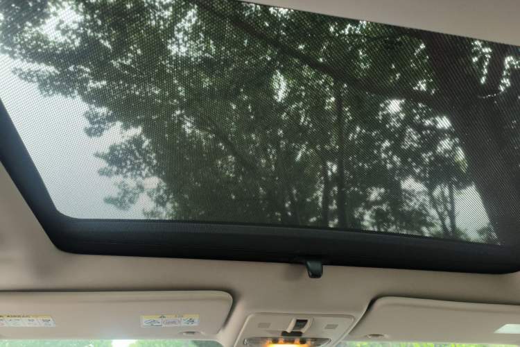 Used Land Rover Freelander 2 2012 2.0T Si4 SE Gasoline Version Headliner