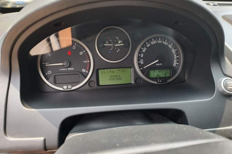 Used Land Rover Freelander 2 2012 2.0T Si4 SE Gasoline Version Instrument Cluster