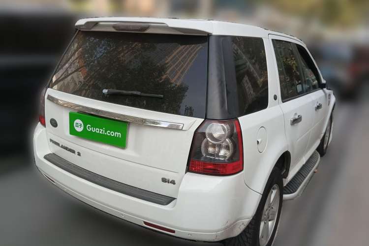 Used Land Rover Freelander 2 2012 2.0T Si4 SE Gasoline Version Rear Right 45 Deg