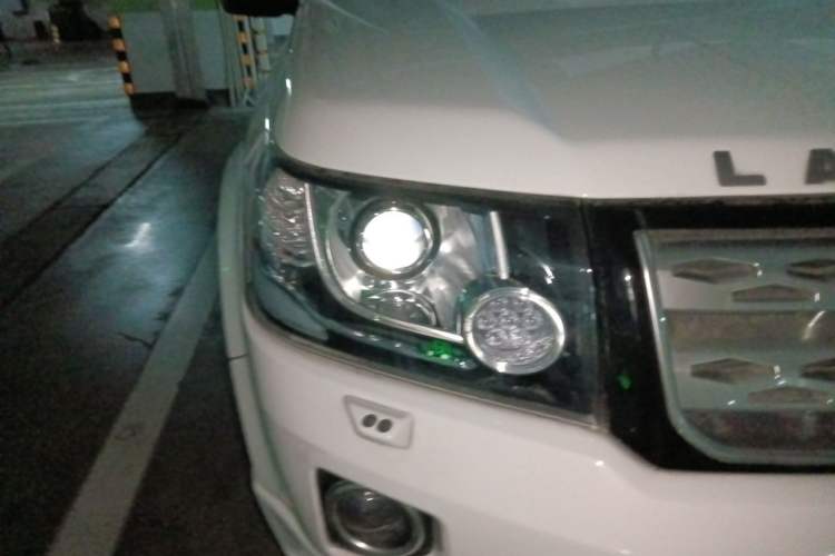 Used Land Rover Freelander 2 2012 2.0T Si4 HSE Gasoline Version Right Front Headlight