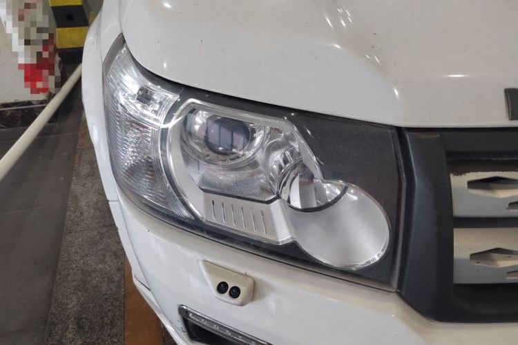 Used Land Rover Freelander 2 2012 2.2T SD4 HSE Diesel Edition Right Front Headlight