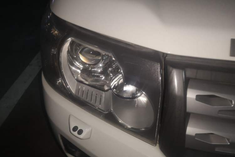Used Land Rover Freelander 2 2012 2.0T Si4 HSE Gasoline Version Right Front Headlight