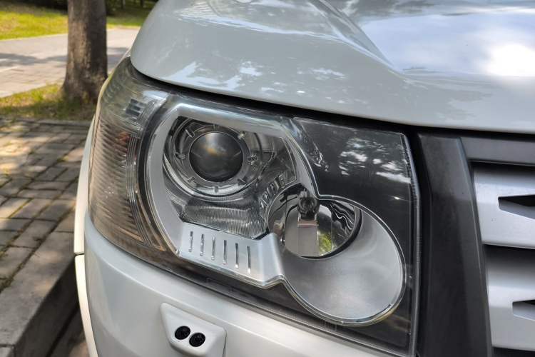 Used Land Rover Freelander 2 2012 2.0T Si4 SE Gasoline Version Right Front Headlight