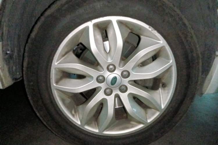 Used Land Rover Freelander 2 2012 2.0T Si4 HSE Gasoline Version Right Front Wheel Hub