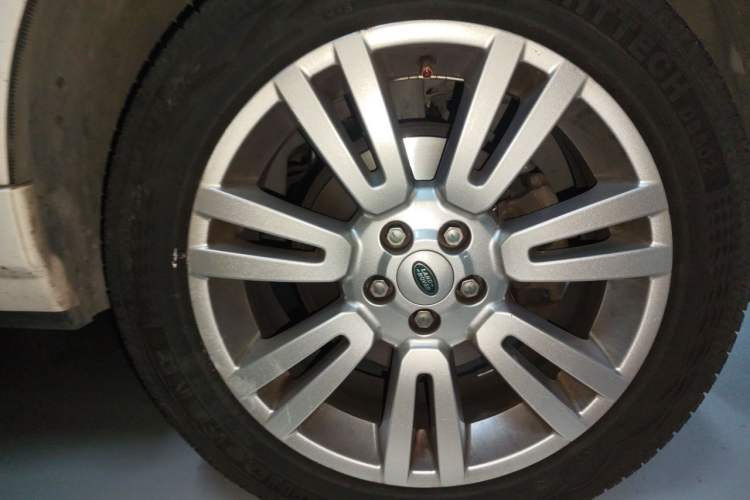Used Land Rover Freelander 2 2012 2.2T SD4 S Diesel Version Right Front Wheel Hub