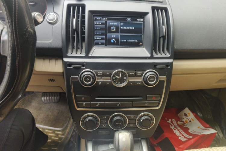 Used Land Rover Freelander 2 2013 2.2T SD4 S Diesel Version Audio And AC Panel