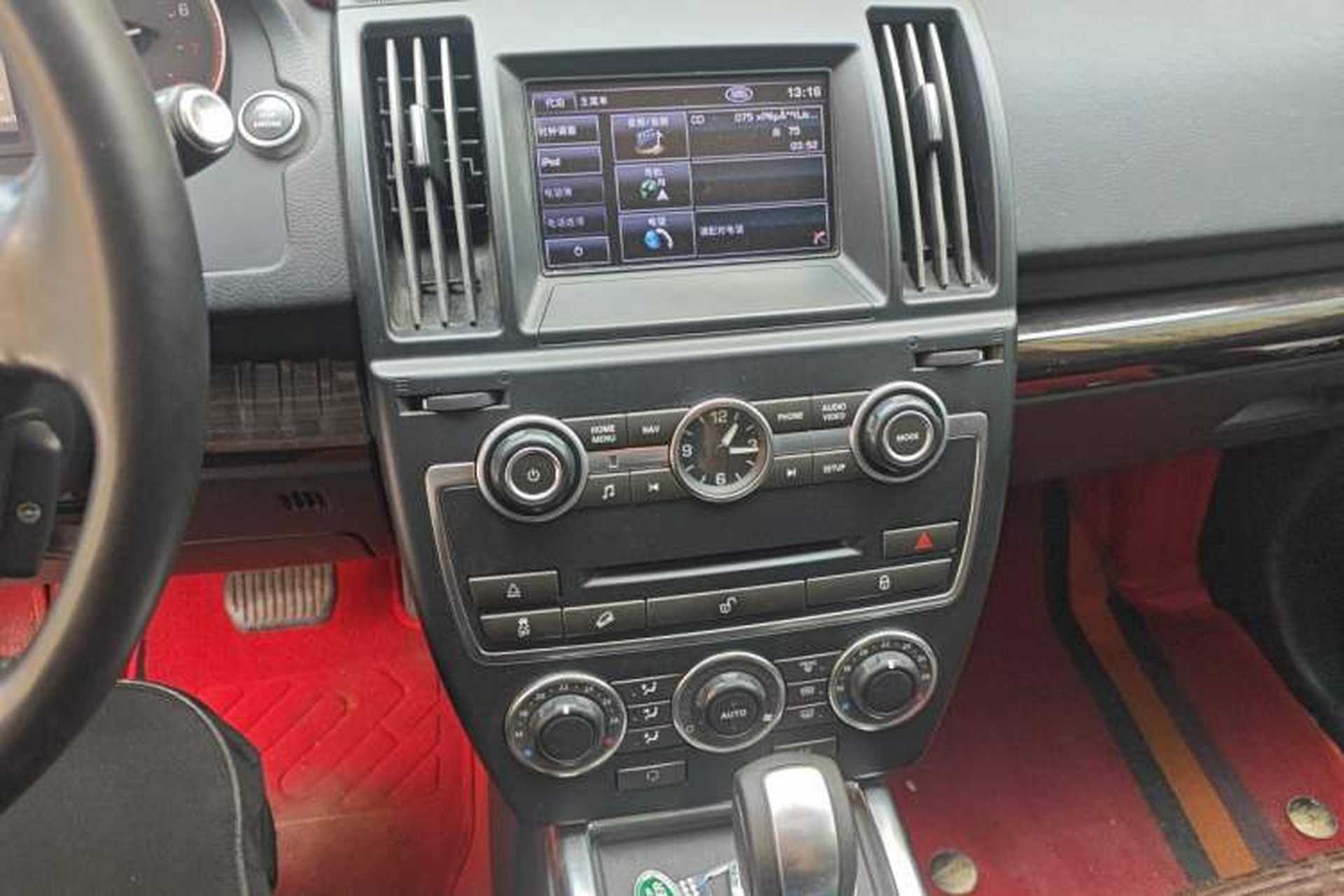 Used Land Rover Freelander 2 2013 2.0T Si4 SE Gasoline Edition Audio And AC Panel