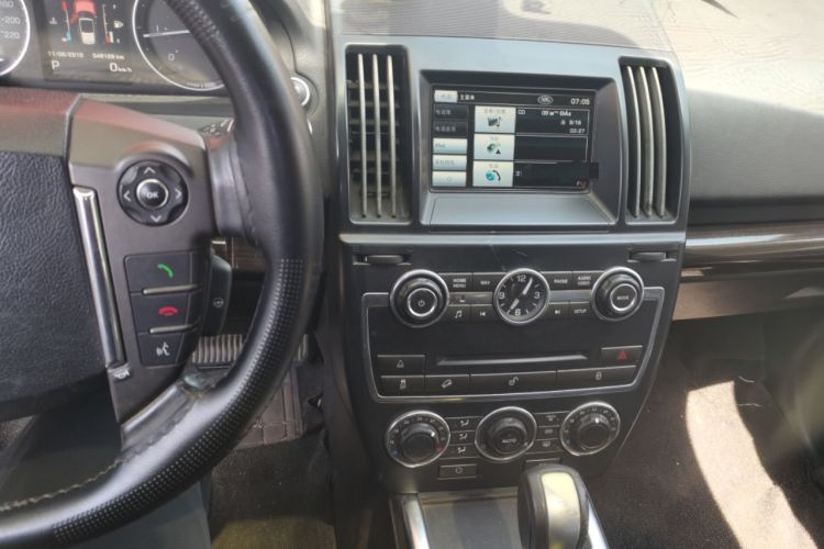 Used Land Rover Freelander 2 2013 2.2T SD4 SE Diesel Edition Audio And AC Panel