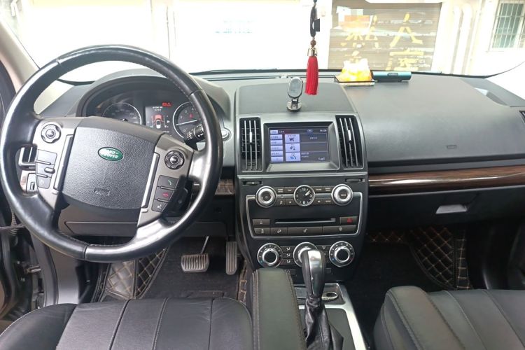 Used Land Rover Freelander 2 2013 2.0T Si4 SE Gasoline Edition Center Console