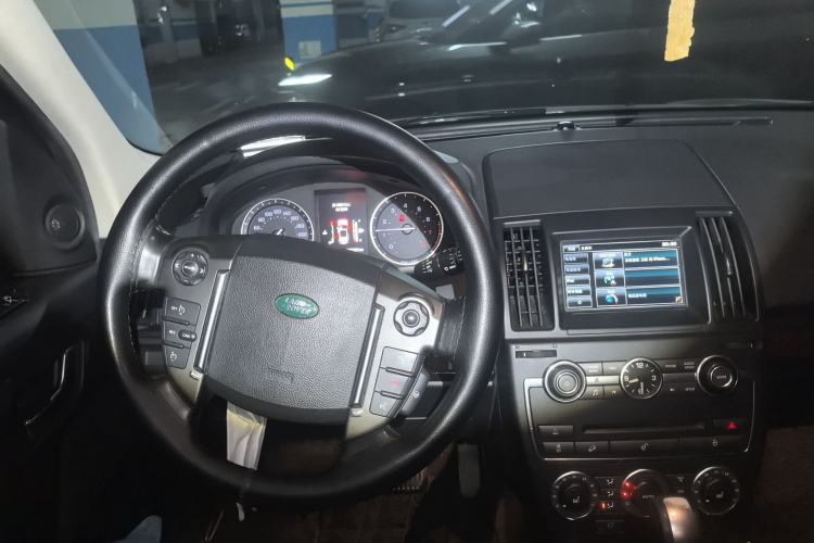 Used Land Rover Freelander 2 2013 2.0T Si4 SE Gasoline Edition Center Console