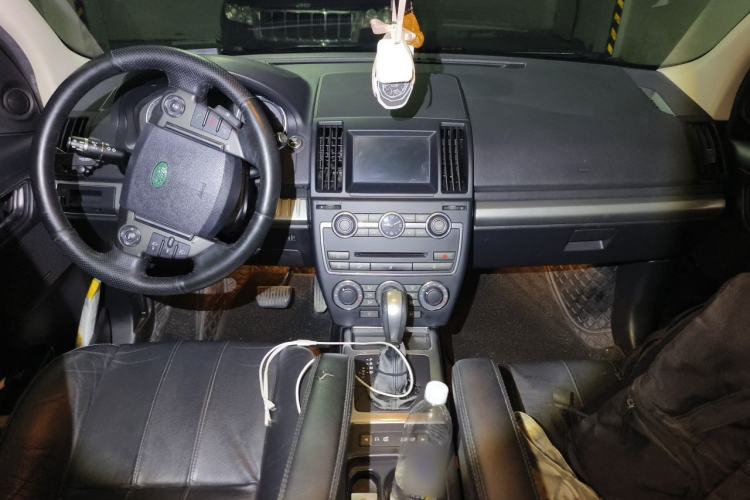 Used Land Rover Freelander 2 2013 2.0T Si4 SE Gasoline Edition Center Console