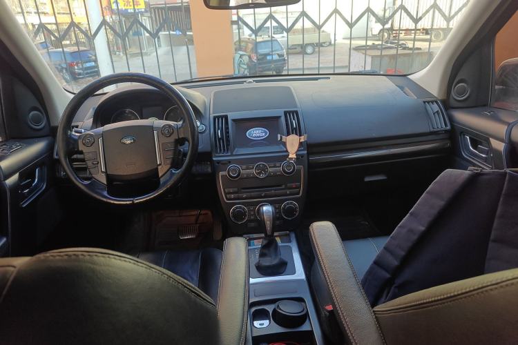 Used Land Rover Freelander 2 2013 2.2T SD4 SE Diesel Edition Center Console