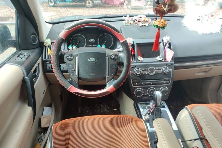 Used Land Rover Freelander 2 2013 2.0T Si4 SE Gasoline Edition Center Console