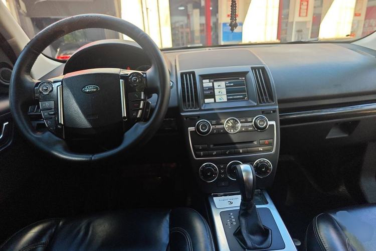 Used Land Rover Freelander 2 2013 2.0T Si4 HSE Gasoline Version Center Console