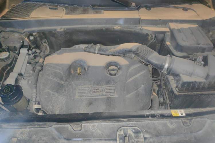 Used Land Rover Freelander 2 2013 2.0T Si4 SE Gasoline Edition Engine Bay