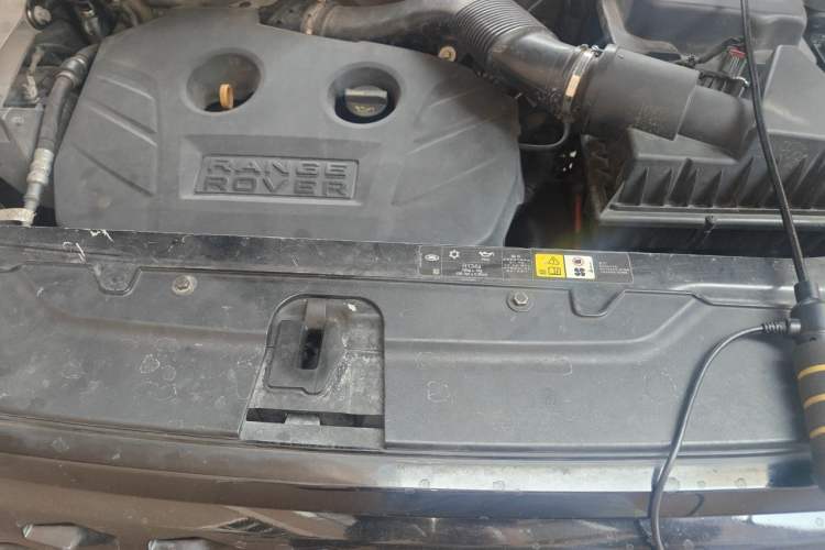 Used Land Rover Freelander 2 2013 2.0T Si4 HSE Gasoline Version Engine Bay