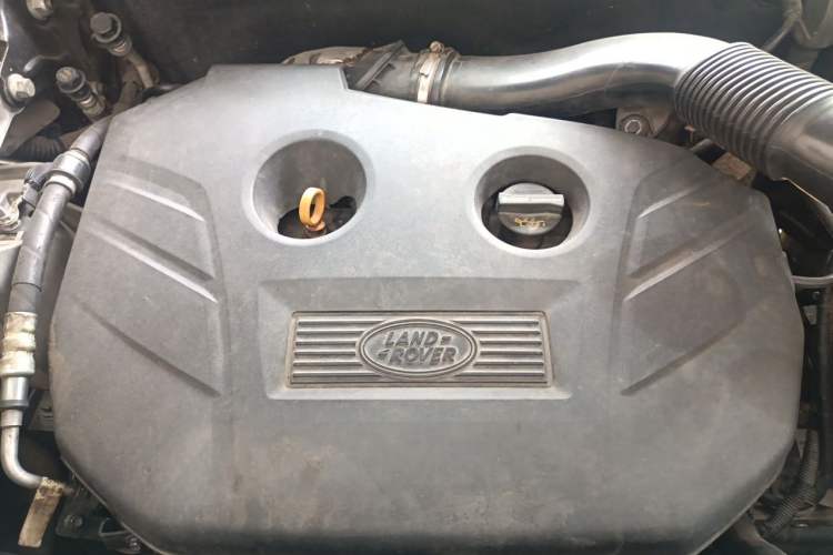 Used Land Rover Freelander 2 2013 2.0T Si4 SE Gasoline Edition Engine Bay