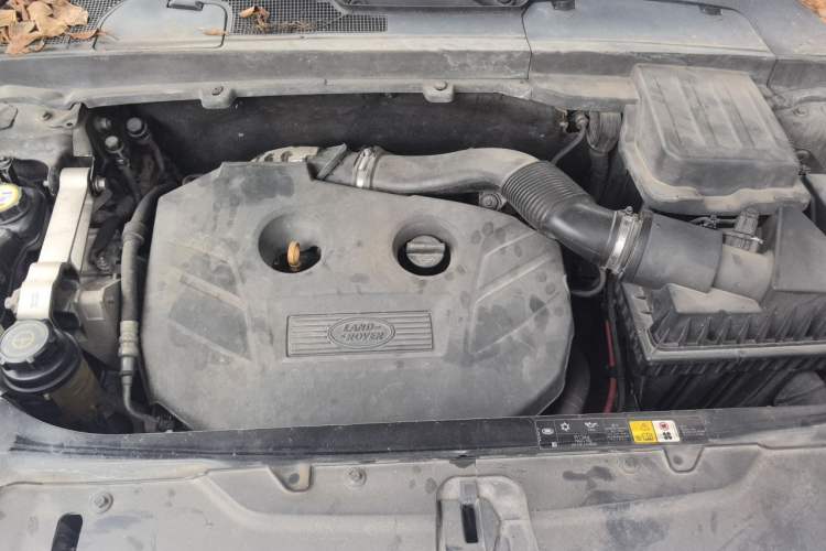 Used Land Rover Freelander 2 2013 2.0T Si4 SE Gasoline Edition Engine Bay