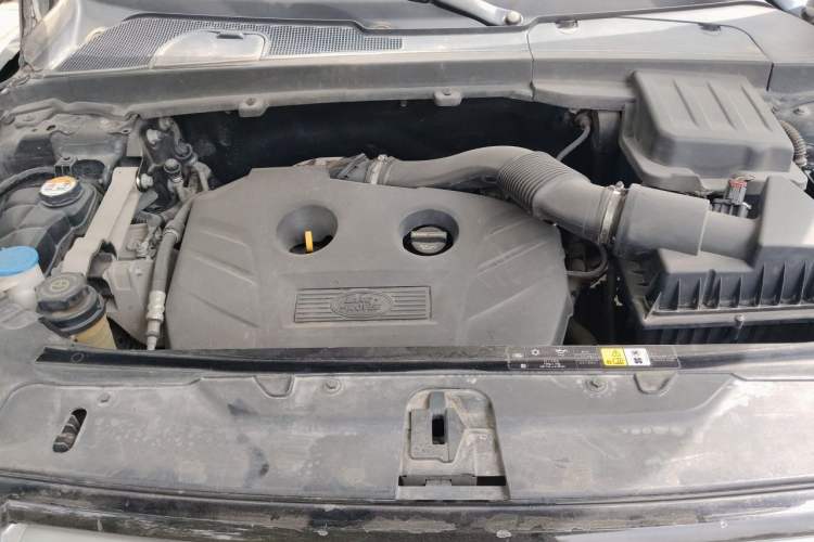 Used Land Rover Freelander 2 2013 2.0T Si4 HSE Gasoline Version Engine Bay