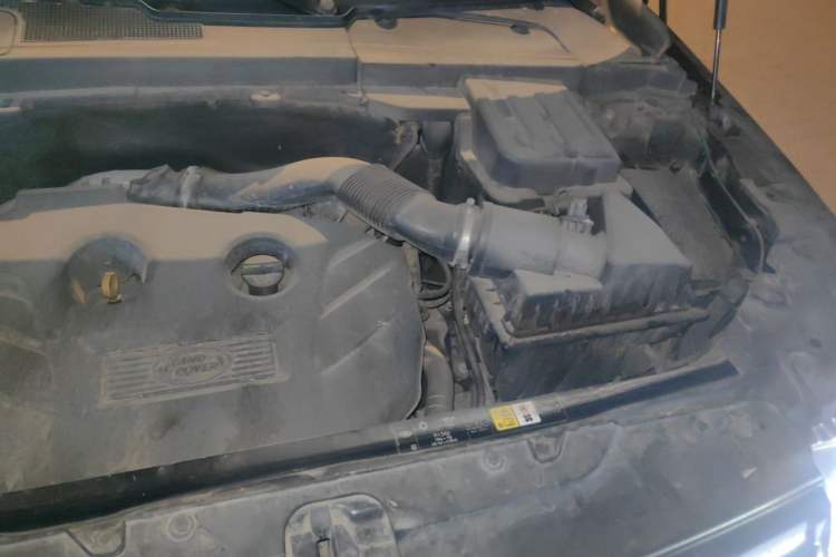 Used Land Rover Freelander 2 2013 2.0T Si4 SE Gasoline Edition Engine Bay Left