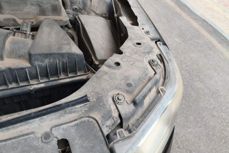 Used Land Rover Freelander 2 2013 2.0T Si4 SE Gasoline Edition Engine Bay Left