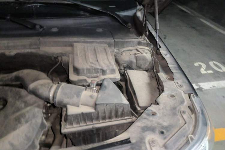 Used Land Rover Freelander 2 2013 2.0T Si4 SE Gasoline Edition Engine Bay Left