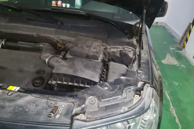 Used Land Rover Freelander 2 2013 2.2T SD4 SE Diesel Edition Engine Bay Left