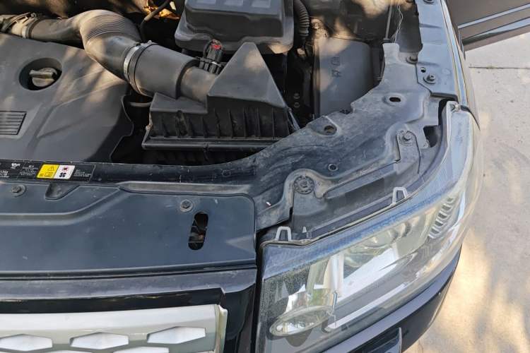 Used Land Rover Freelander 2 2013 2.0T Si4 HSE Gasoline Version Engine Bay Left