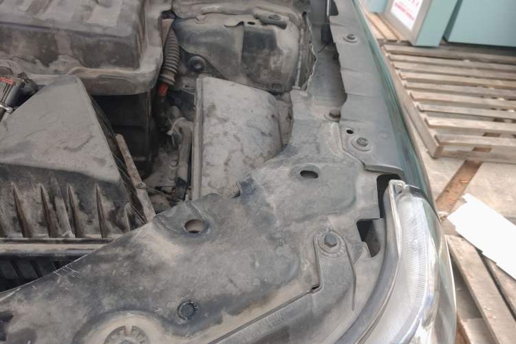 Used Land Rover Freelander 2 2013 2.0T Si4 SE Gasoline Edition Engine Bay Left