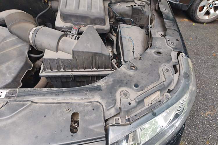 Used Land Rover Freelander 2 2013 2.0T Si4 SE Gasoline Edition Engine Bay Left