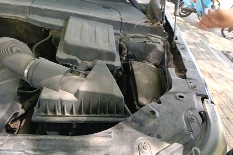 Used Land Rover Freelander 2 2013 2.0T Si4 SE Gasoline Edition Engine Bay Left