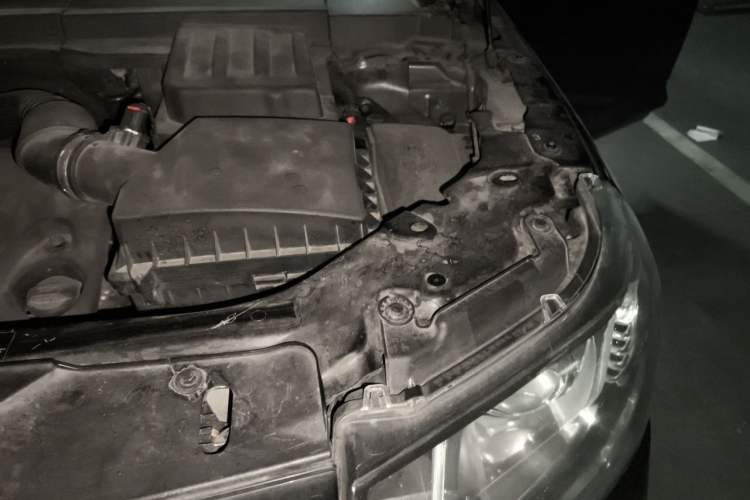 Used Land Rover Freelander 2 2013 2.2T SD4 SE Diesel Edition Engine Bay Left