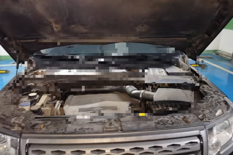 Used Land Rover Freelander 2 2013 2.2T SD4 S Diesel Version Engine Bay