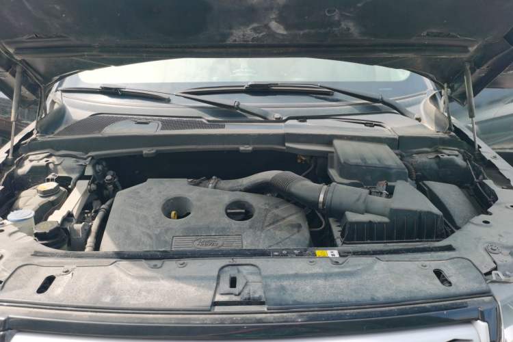 Used Land Rover Freelander 2 2013 2.0T Si4 SE Gasoline Edition Engine Bay