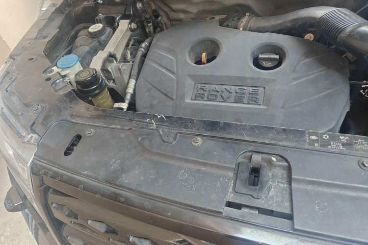 Used Land Rover Freelander 2 2013 2.0T Si4 HSE Gasoline Version Engine Bay Right