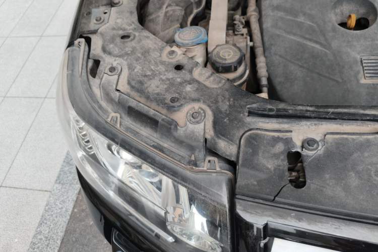 Used Land Rover Freelander 2 2013 2.0T Si4 SE Gasoline Edition Engine Bay Right