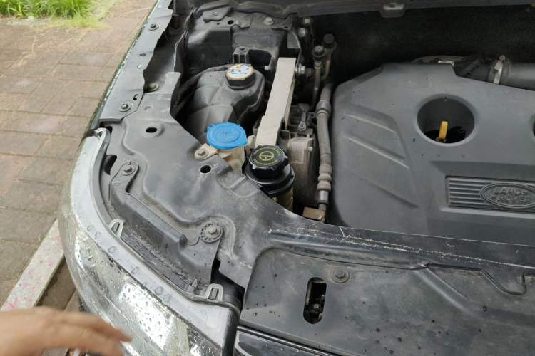 Used Land Rover Freelander 2 2013 2.0T Si4 Dynamic Limited Edition Engine Bay Right