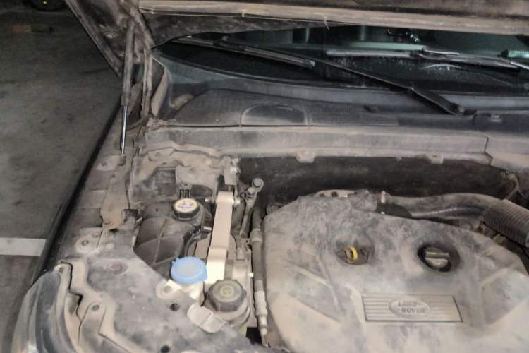Used Land Rover Freelander 2 2013 2.0T Si4 SE Gasoline Edition Engine Bay Right